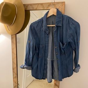 Cloth & Stone Chambray Button Up